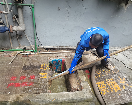 毛道乡清掏化粪池