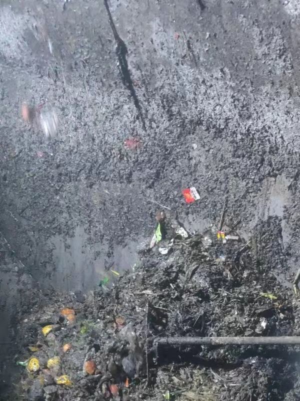 毛道乡污水池清理